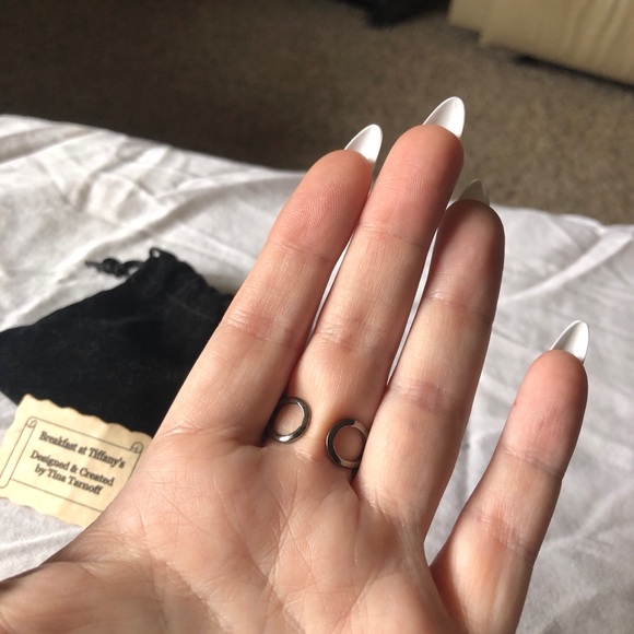 Ring - Picture 3 of 3